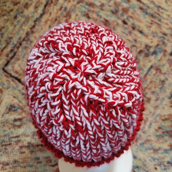 Hand Crafted unisex rib knit winter beanie hat size Adult medium to large - Picture 3 of 9